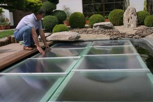 Schwimmende Teichabdeckung 1x0,5 m